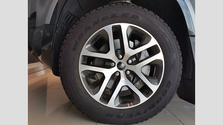 2023 認定中古車 Land Rover Defender 110 Eiger Grey 110X-DYNAMIC SEイースナーED3.0L D300 110X-DYNAMIC SEイースナーED3.0L D300