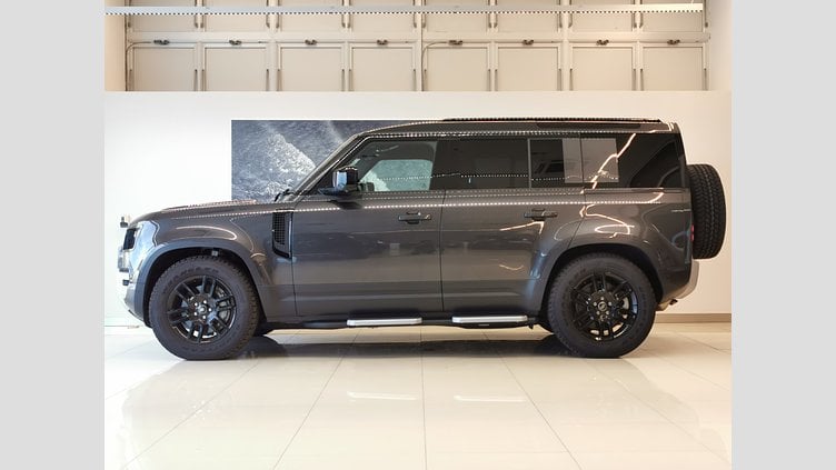 2023 認定中古車 Land Rover Defender 110 Santorini Black 110 S 3.0L D300 110 S 3.0L D300