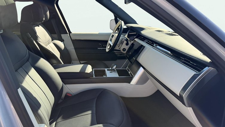 2025 Approved Land Rover Range Rover Ethereal Frost Silver in Gloss finish 3.0 Diesel 350hp A8A
 Autobigraphy