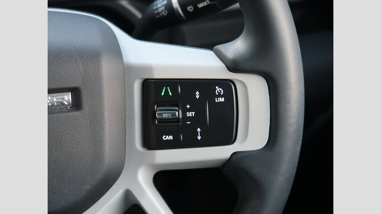 2023 認定中古車 Land Rover Defender 110 Fuji White D300 110S