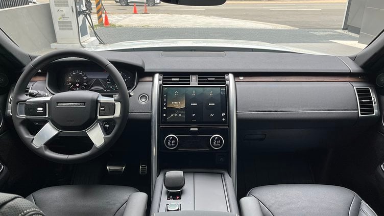2023 認證中古車 Land Rover Discovery Fuji White 富士山白 D250 柴油輕油電混合 Dynamic SE