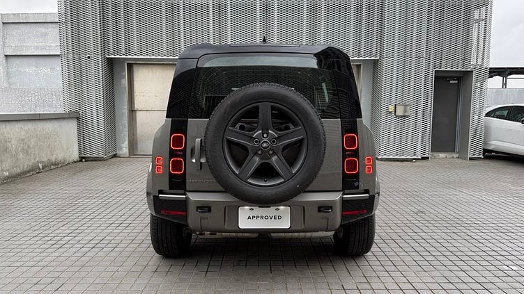 2024 認證中古車 Land Rover Defender 110 Silicon Silver 300 PS X-Dynamic SE
