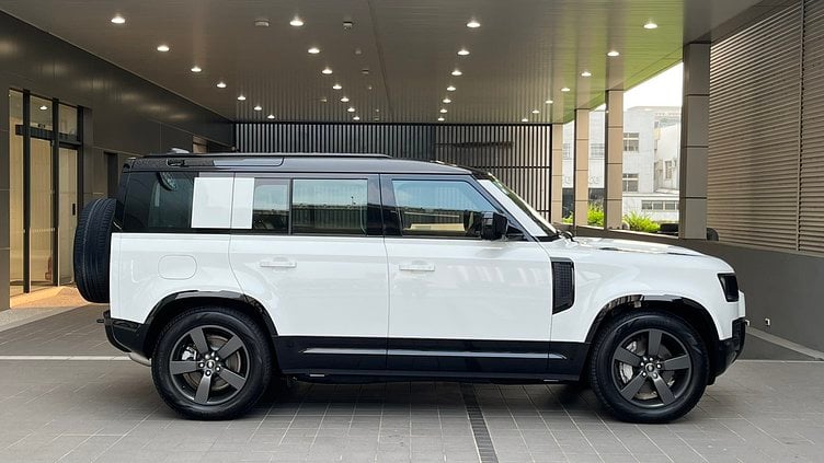 2024 認證中古車 Land Rover Defender 110 (1AA) 富士山白 Fuji White D300  輕油電混合 X-Dynamic HSE