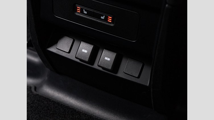 2023 認定中古車 Land Rover Defender 110 Santorini Black ディーゼル S