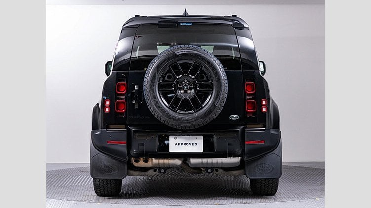 2023 認定中古車 Land Rover Defender 110 Santorini Black ディーゼル S