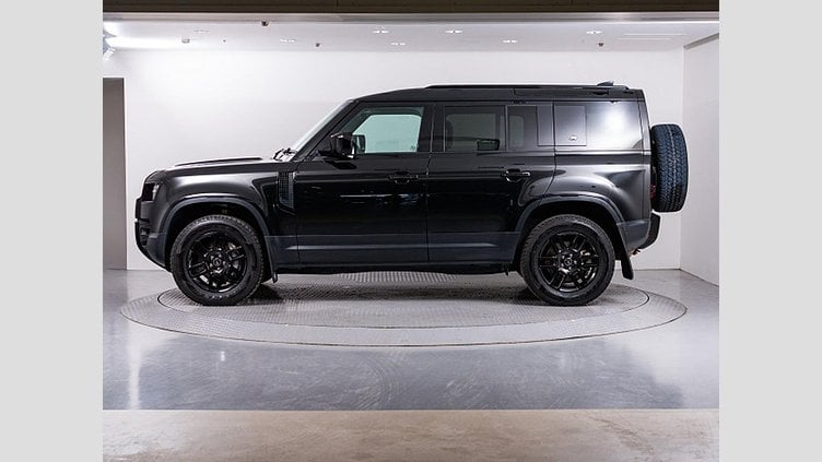 2023 認定中古車 Land Rover Defender 110 Santorini Black ディーゼル S