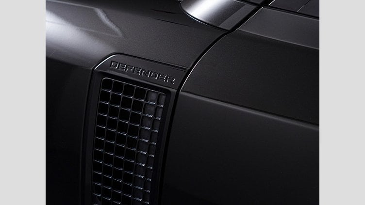 2023 認定中古車 Land Rover Defender 110 Santorini Black ディーゼル S