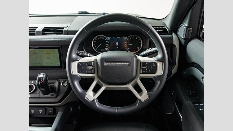 2023 認定中古車 Land Rover Defender 110 Santorini Black ディーゼル S