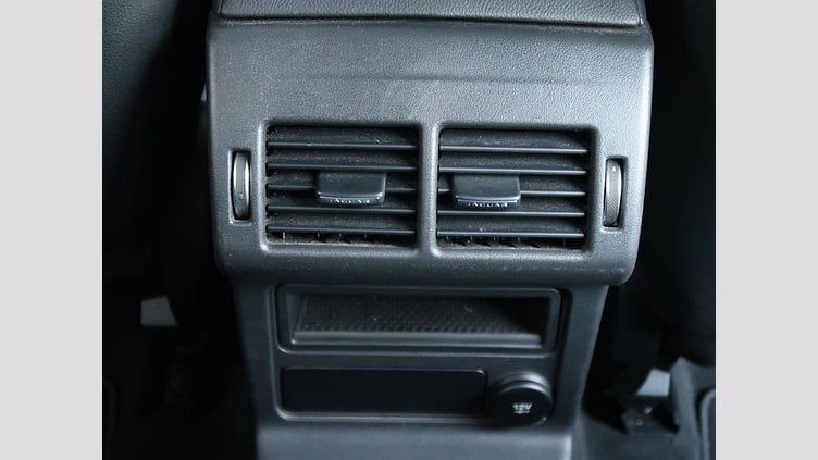 2019 認定中古車 Jaguar F-Pace Indus Silver 180PS ピュア