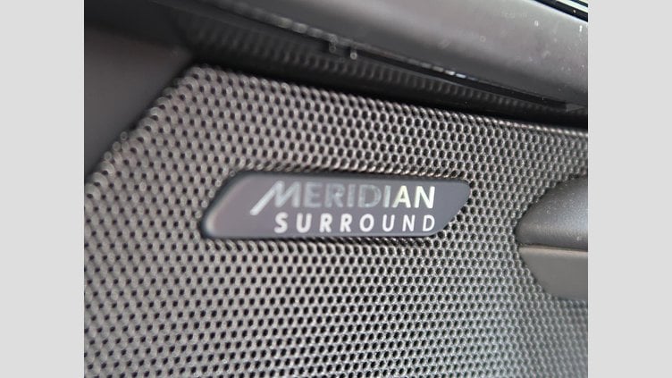 2014 認定中古車 Jaguar F-Type サルサレッド ガソリン Ｒクーペ