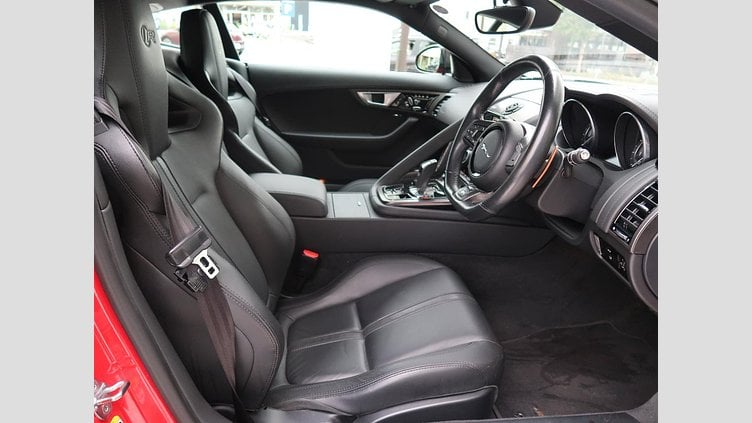 2014 認定中古車 Jaguar F-Type サルサレッド ガソリン Ｒクーペ