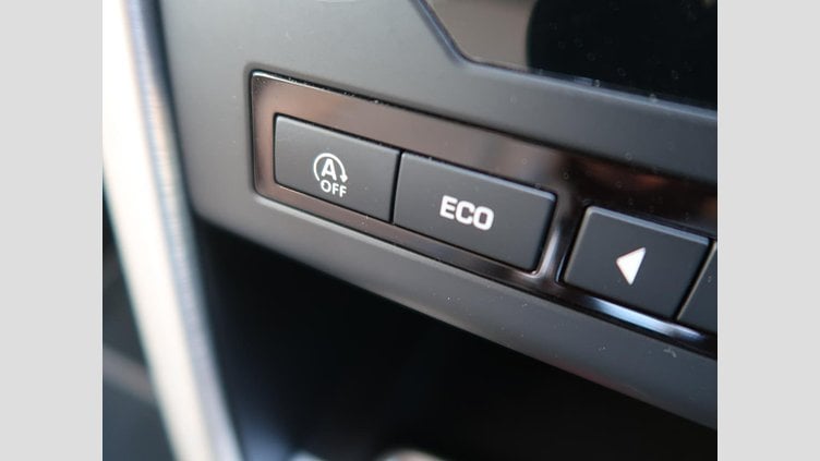 2018 認定中古車 Land Rover Discovery Sport Silicon Silver ディーゼル HSE