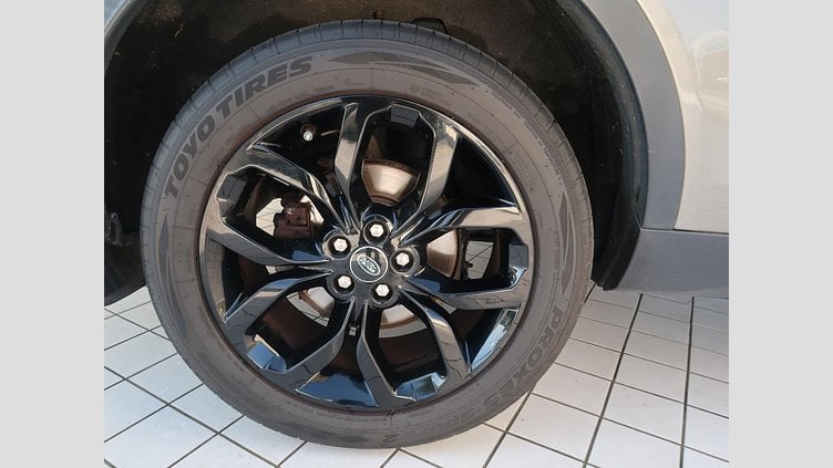 2018 認定中古車 Land Rover Discovery Sport Silicon Silver ディーゼル HSE