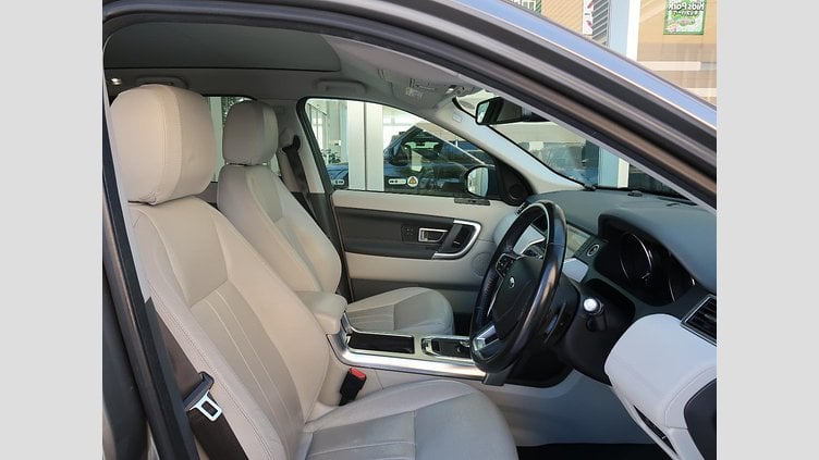 2018 認定中古車 Land Rover Discovery Sport Silicon Silver ディーゼル HSE