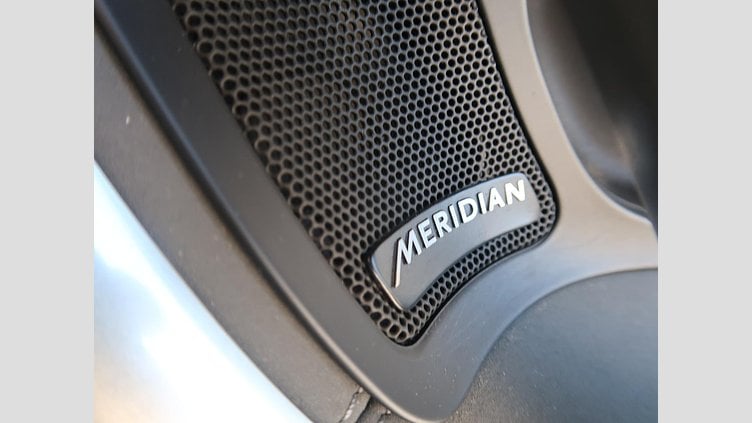 2018 認定中古車 Land Rover Discovery Sport Silicon Silver ディーゼル HSE