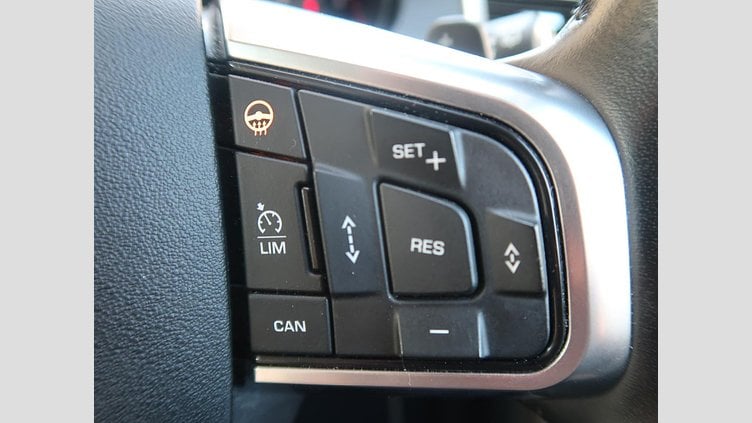 2018 認定中古車 Land Rover Discovery Sport Silicon Silver ディーゼル HSE