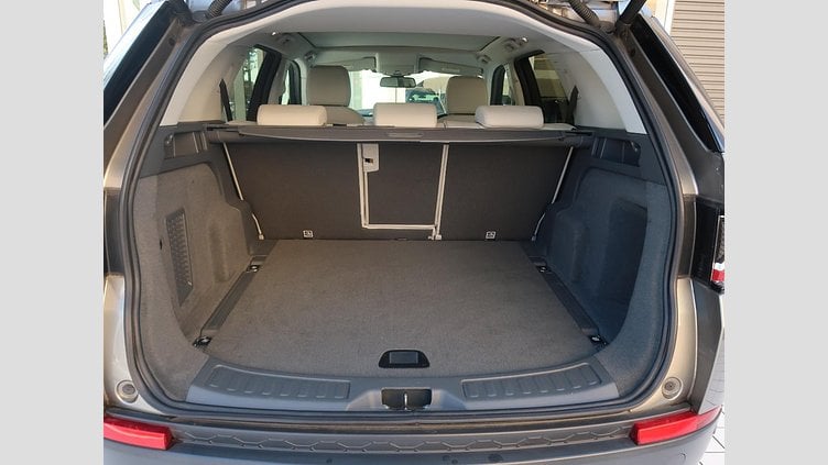 2018 認定中古車 Land Rover Discovery Sport Silicon Silver ディーゼル HSE