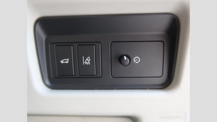 2018 認定中古車 Land Rover Discovery Sport Silicon Silver ディーゼル HSE