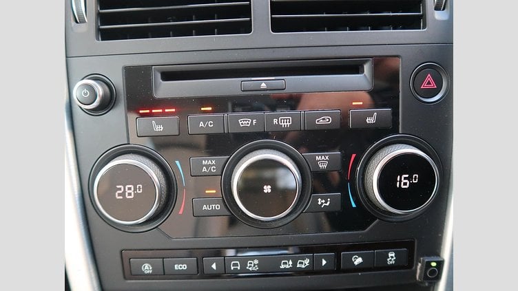 2018 認定中古車 Land Rover Discovery Sport Silicon Silver ディーゼル HSE