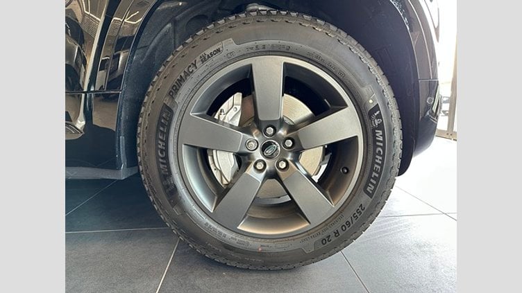 2024 認定中古車 Land Rover Defender 90 サントリーニブラック D350 ディーゼルマイルドハイブリッド X-Dynamic HSE