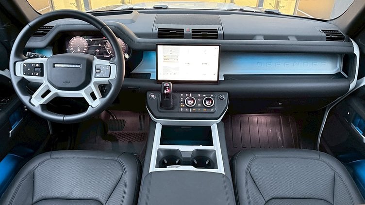 2024 認證中古車 Land Rover Defender 110 Fuji White D300 D300 X-Dynamic HSE