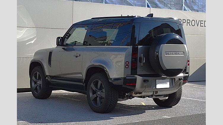 2024 認定中古車 Land Rover Defender 90 シリコンシルバー D350 ディーゼルマイルドハイブリッド X-Dynamic HSE