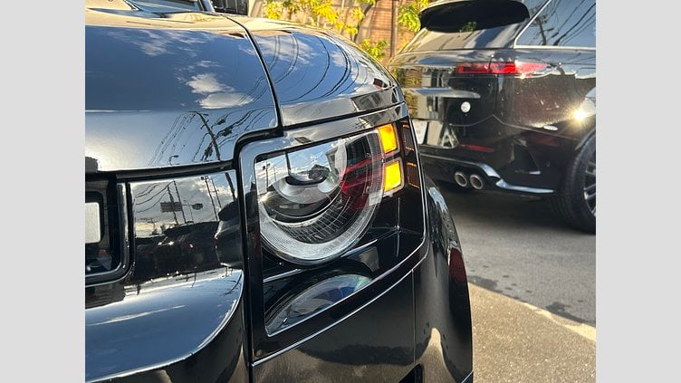 2024 認定中古車 Land Rover Defender 110 Santorini Black 2.0L　P300 DynamicSE