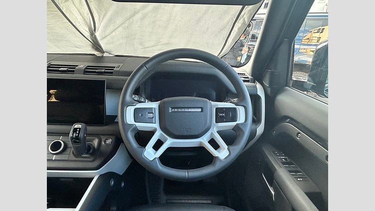 2024 認定中古車 Land Rover Defender 110 Santorini Black 2.0L　P300 DynamicSE