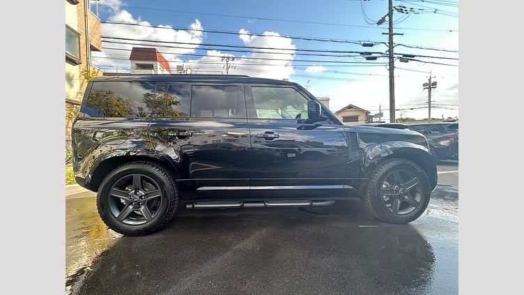 2024 認定中古車 Land Rover Defender 110 Santorini Black 2.0L　P300 DynamicSE