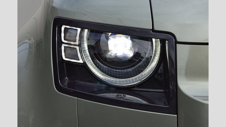 2023 認定中古車 Land Rover Defender 90 Pangea Green AWD P300 SE 