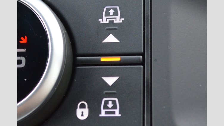 2025 認定中古車 Land Rover Defender 110 Silicon Silver D350  AWD HAKUBA EDITION