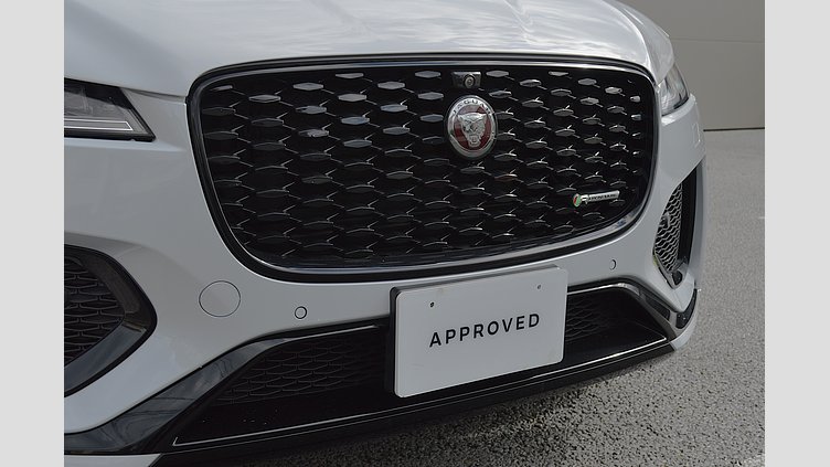 2021 認定中古車 Jaguar F-Pace Yulong White D200 AWD R-DYNAMIC SE