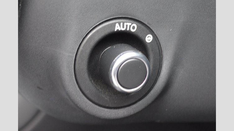 2021 認定中古車 Jaguar F-Pace Yulong White D200 AWD R-DYNAMIC SE