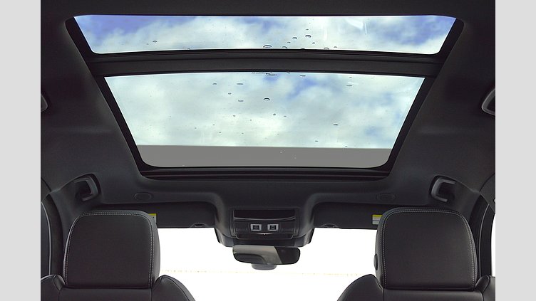 2021 認定中古車 Jaguar F-Pace Yulong White D200 AWD R-DYNAMIC SE