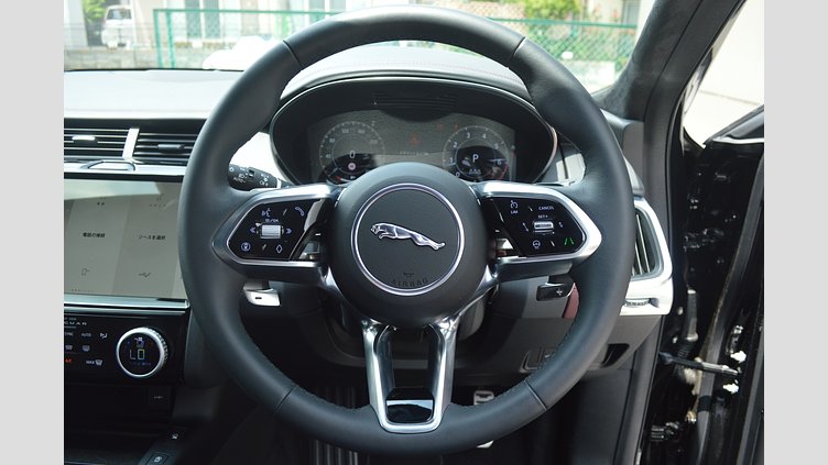 2024 認定中古車 Jaguar E-Pace サントリーニブラック P250（ガソリン） R-DYNAMIC HSE