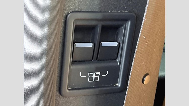 2018 認定中古車 Land Rover Discovery Corris Grey ４WD HSE