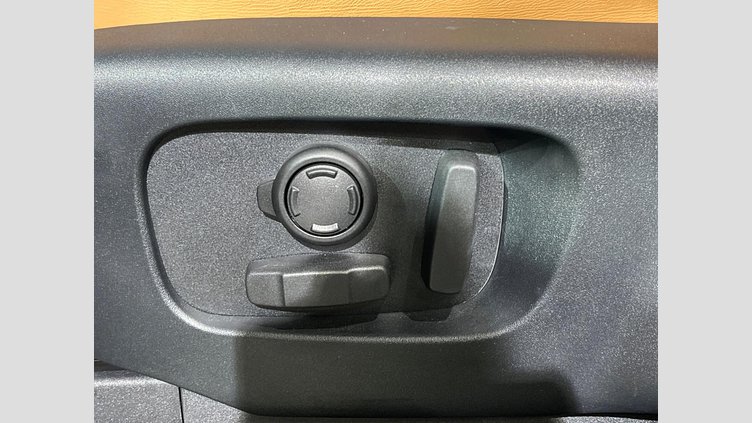 2018 認定中古車 Land Rover Discovery Corris Grey ４WD HSE