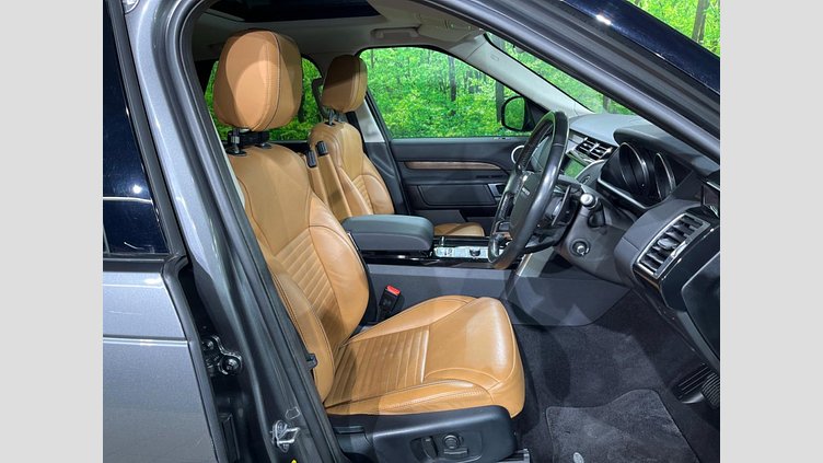 2018 認定中古車 Land Rover Discovery Corris Grey ４WD HSE