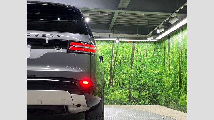 2018 認定中古車 Land Rover Discovery Corris Grey ４WD HSE