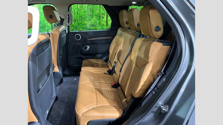 2018 認定中古車 Land Rover Discovery Corris Grey ４WD HSE