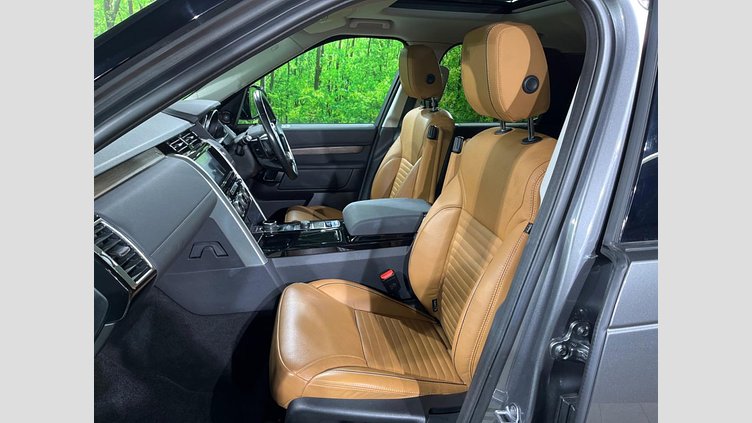 2018 認定中古車 Land Rover Discovery Corris Grey ４WD HSE