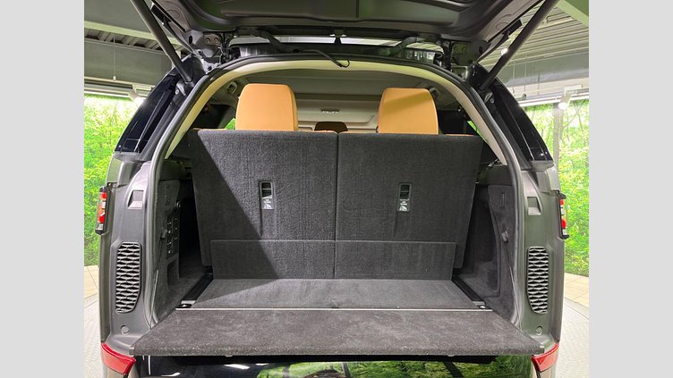 2018 認定中古車 Land Rover Discovery Corris Grey ４WD HSE