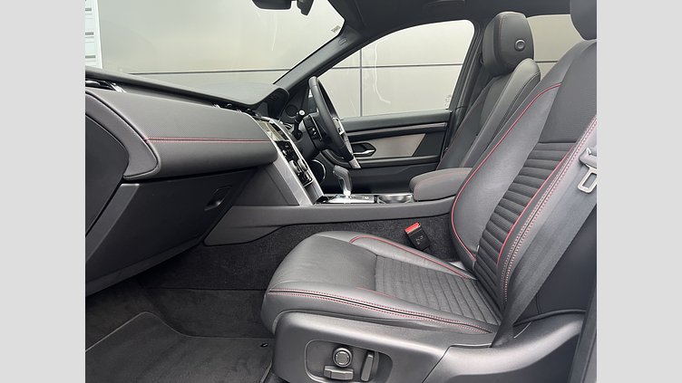 2023 認定中古車 Land Rover Discovery Sport Fuji White 4WD R-Dynamic S P250  5+2シート