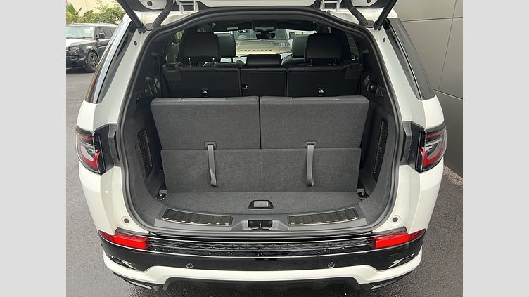 2023 認定中古車 Land Rover Discovery Sport Fuji White 4WD R-Dynamic S P250  5+2シート