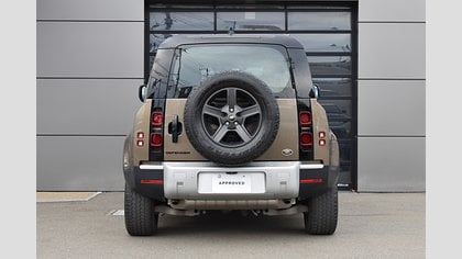 Defender 110 5