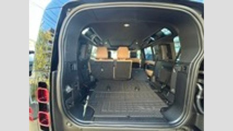 2025 認定中古車 Land Rover Defender 110 Santorini Black 3.0L D350 DynamicHSE