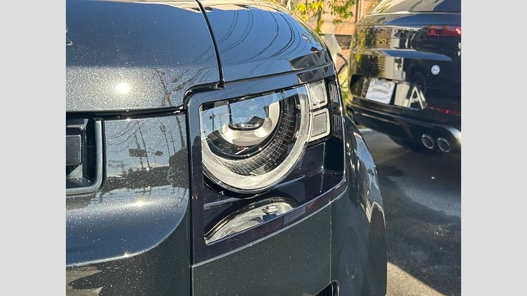 2025 認定中古車 Land Rover Defender 110 Santorini Black 3.0L D350 DynamicHSE