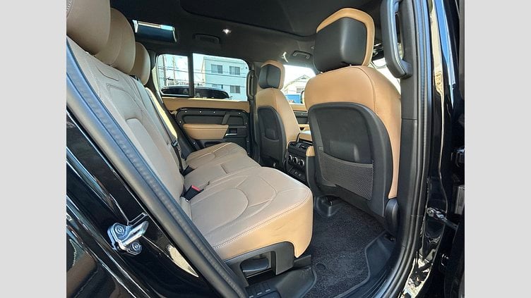 2025 認定中古車 Land Rover Defender 110 Santorini Black 3.0L D350 DynamicHSE