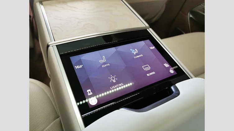 2023 認定中古車 Land Rover Range Rover Ostuni Pearl White 4.4L　ツインターボ SV　P530　SWB