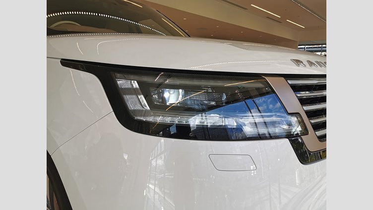 2023 認定中古車 Land Rover Range Rover Ostuni Pearl White 4.4L　ツインターボ SV　P530　SWB